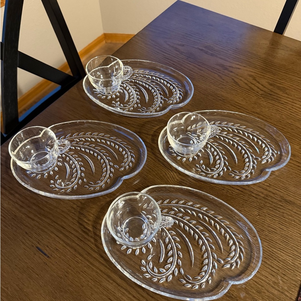 Vintage Federal Glass Hospitality Snack Set - Set of 4 Crystal Plates and 4 Cups